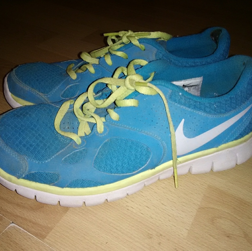 Nike shoes